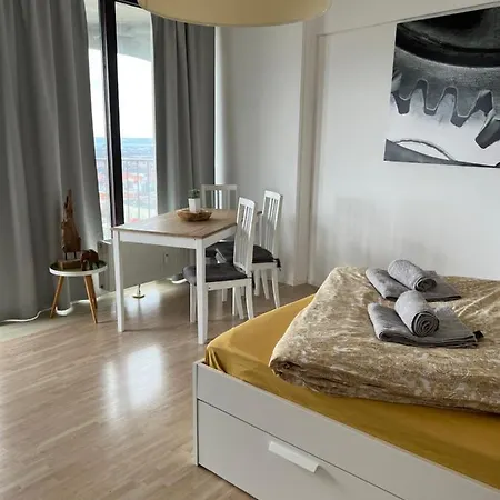 Aparthotel Cityapartment Im 33. Stock 3*