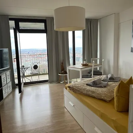 Cityapartment Im 33. Stock Aparthotel